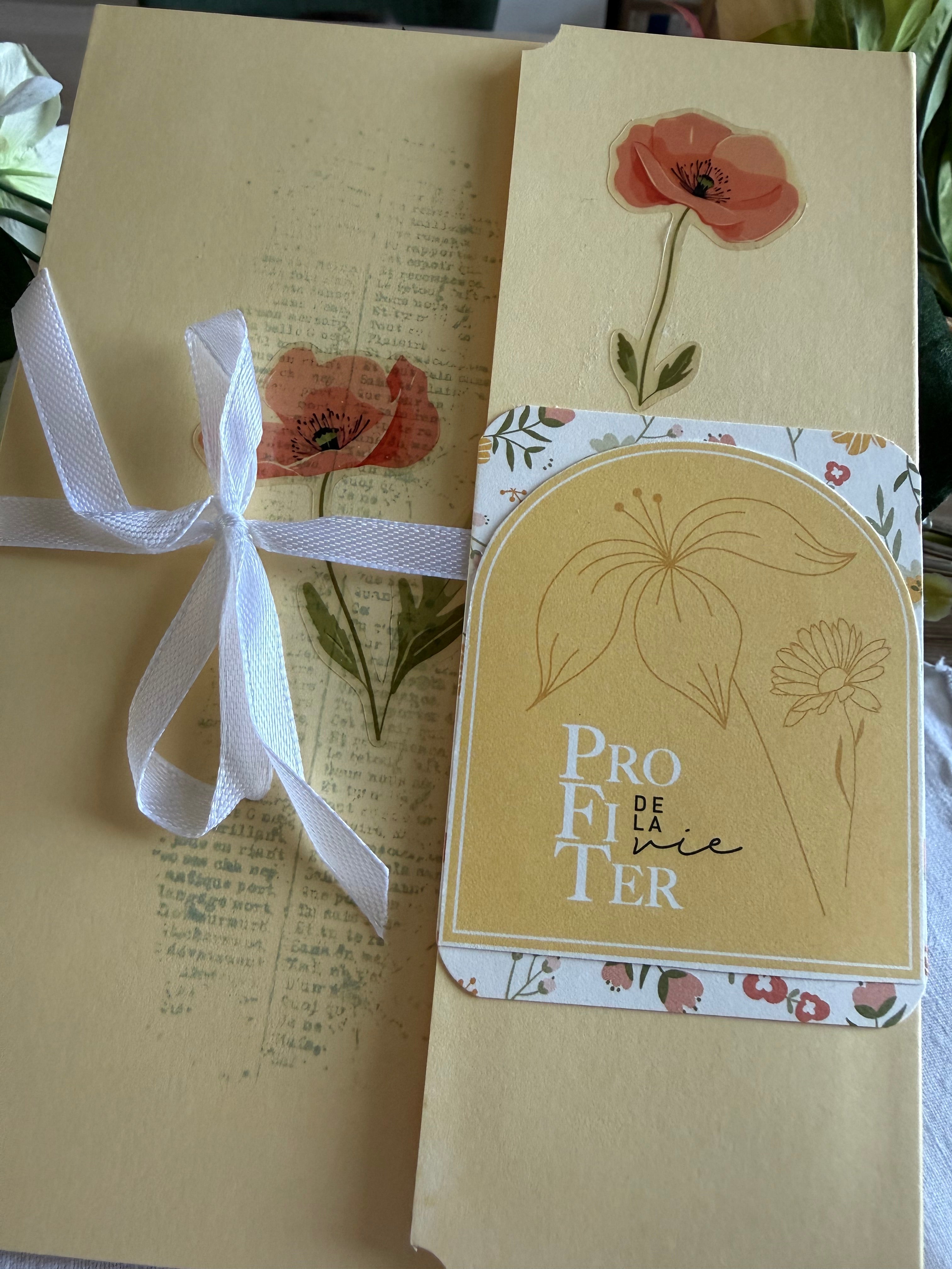 Carte mini album fête des Mères