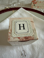 Petite boîte cadeau invité personnalisée