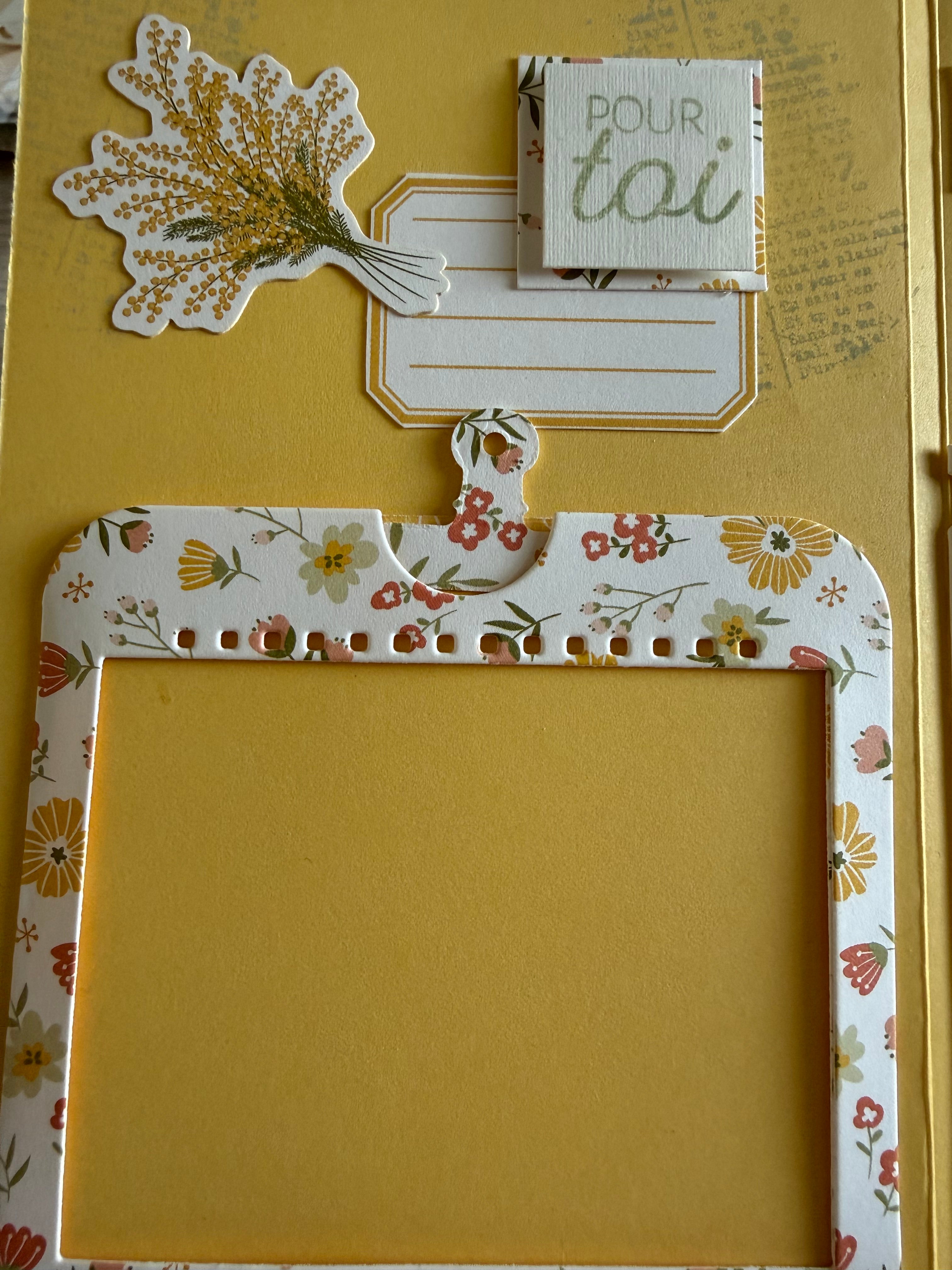 Carte mini album fête des Mères