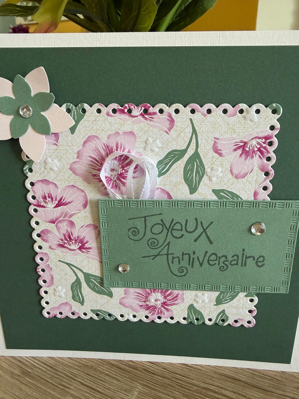 Carte anniversaire vert et fleurs